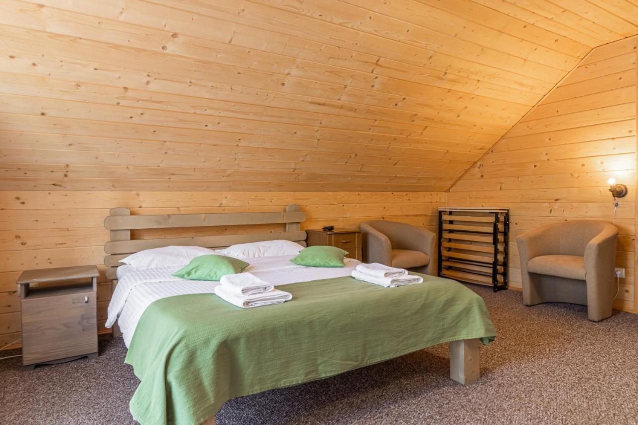 Konopka Guest House Μπούκοβελ Εξωτερικό φωτογραφία